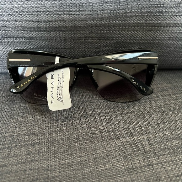NWT TAHARI SUNGLASSES EYEWEAR ACCESSORY - Picture 4 of 11